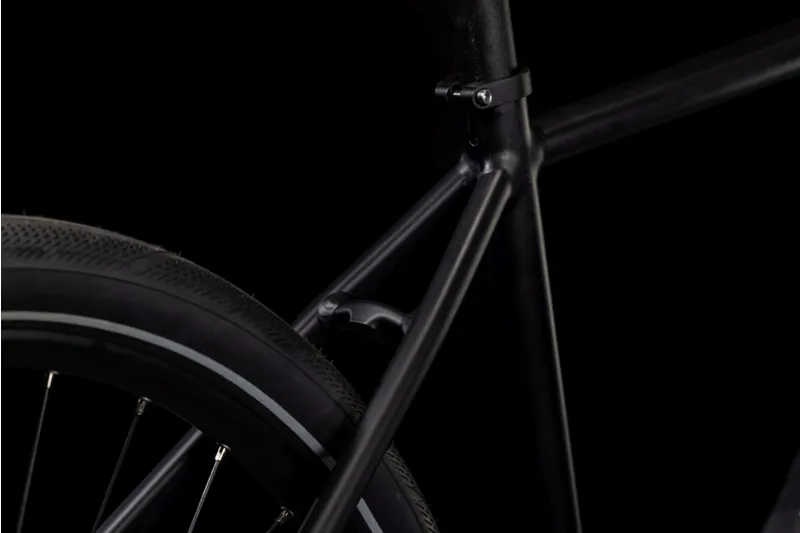 Cube Editor Hybrid Pro 400x Hybrid Bike In Black-9